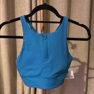 Lululemon Energy High-Neck Bra in Blue